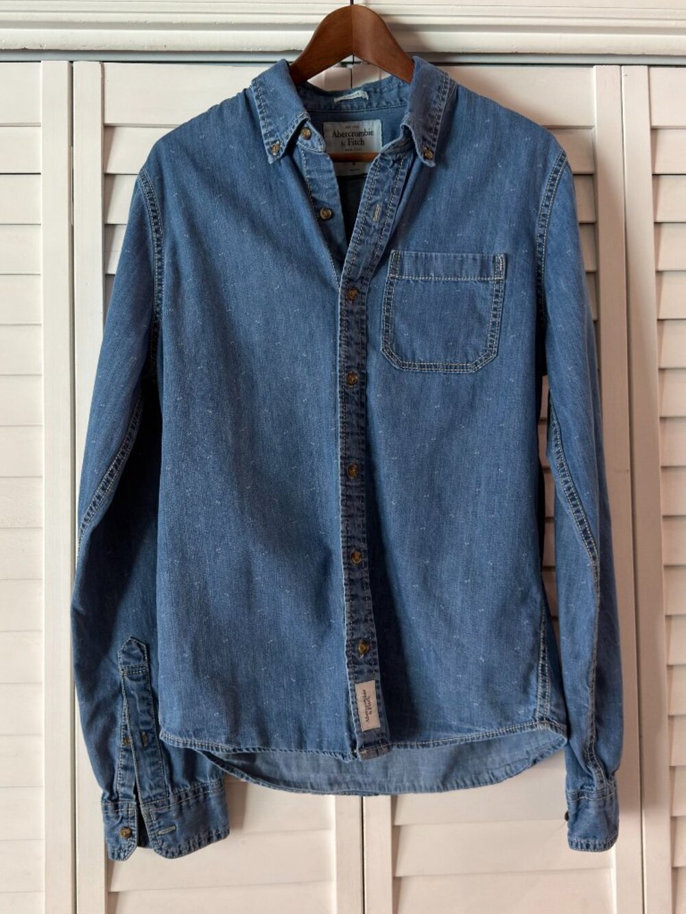 Abercrombie & Fitch Denim Button Up Shirt with White Speckle Pattern - Size L